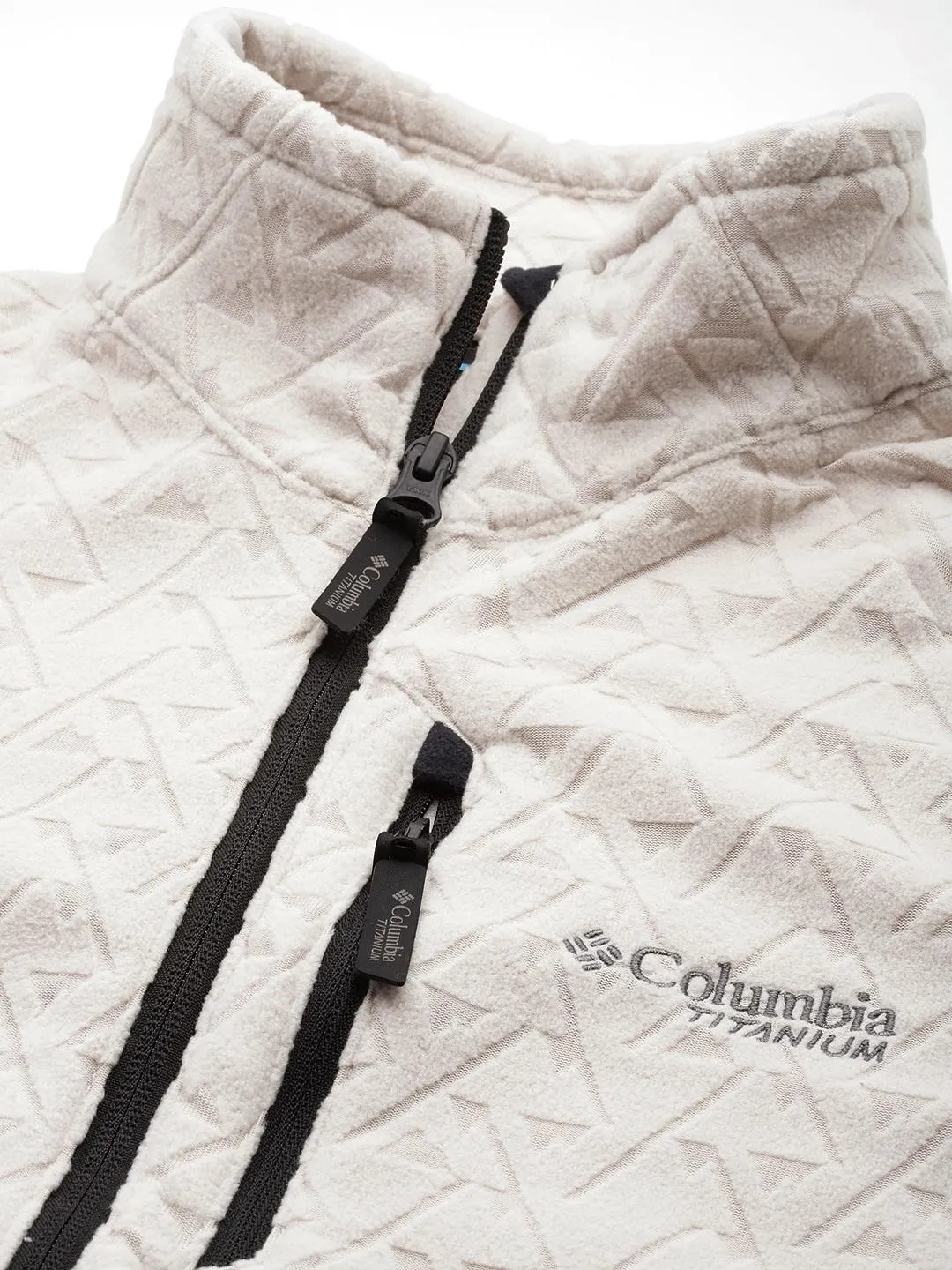Columbia Men Beige Omni-Wick Titan Pass 3.0 Fleece Jacket