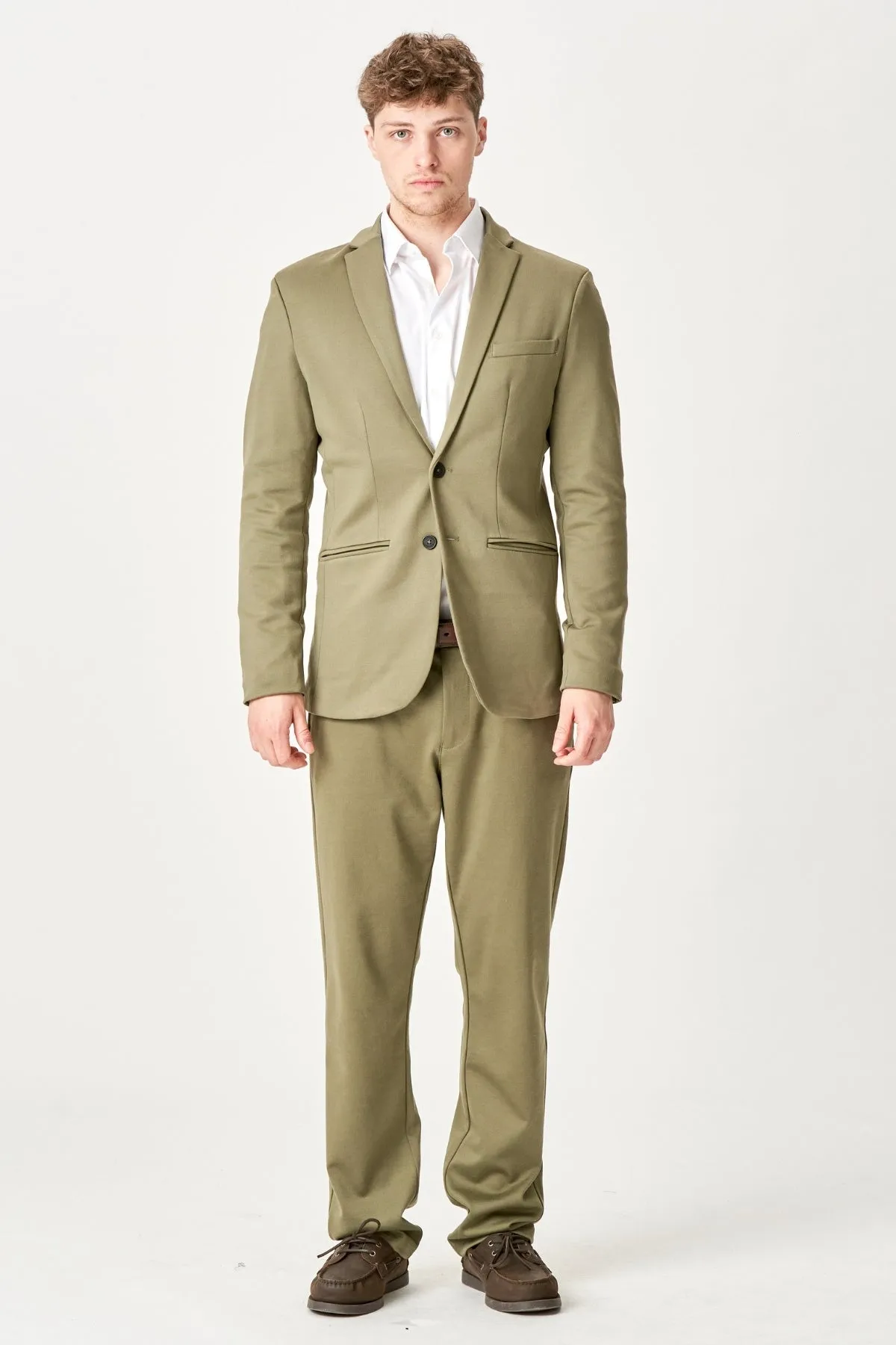The Original Performance Suit Regular Fit – (Olive)