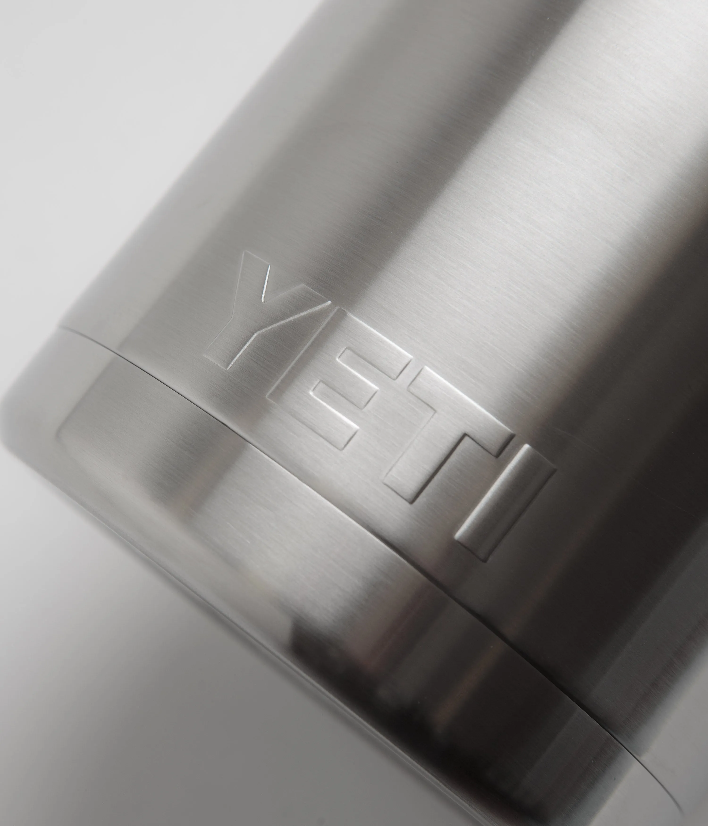 Yeti Rambler Jug 1 Gallon - Stainless Steel